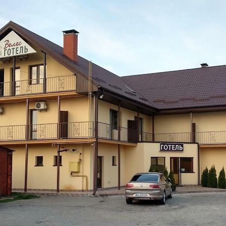 Veles Hotel Brovary Exterior foto